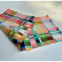 DOUBLE WEAVE: STRUCTURE, COMPLEXITY AND GRAPHIC DESIGN