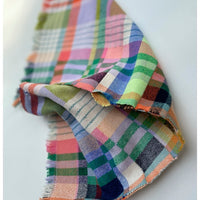 DOUBLE WEAVE: STRUCTURE, COMPLEXITY AND GRAPHIC DESIGN