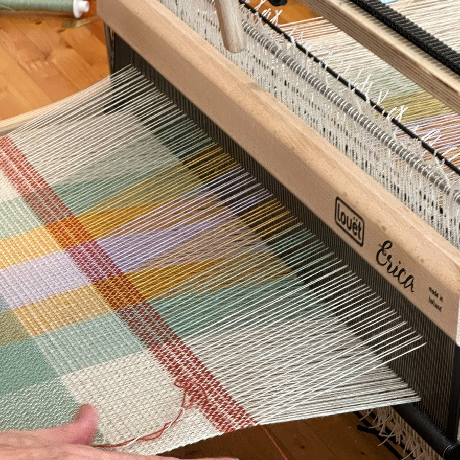 Joanie Milette - Intro to weaving on a 4 shafts loom – Tea towel | Montreal | Saturday, February 24, 2024