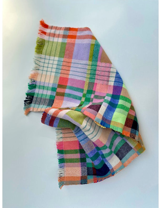 DOUBLE WEAVE: STRUCTURE, COMPLEXITY AND GRAPHIC DESIGN