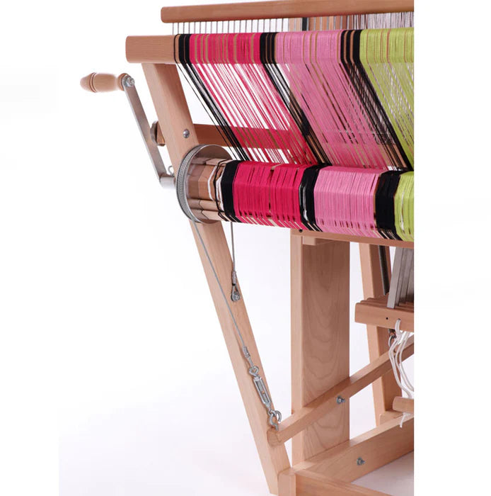 Métier à tisser de plancher 8 cadres Pas à la lève | Ashford