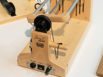 Louët Jenn-E electric spinning wheel